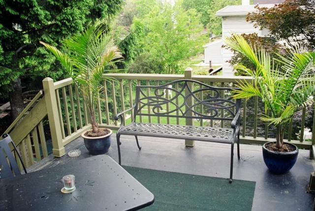 Manheim Manor Bed & Breakfast Exterior photo